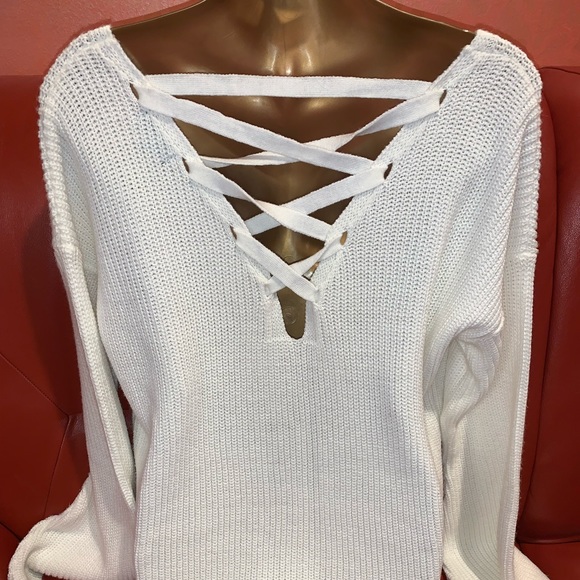 Stylish oversized sweater - Picture 1 of 6